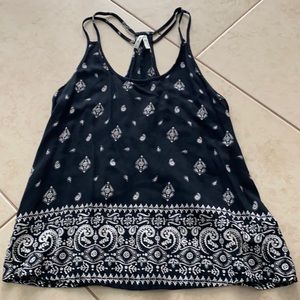 JUNIORS LARGE MUDD SHIRT